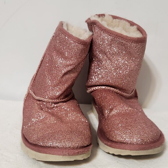 UGG Classic Short II Glitter (Big Kids) Pink 1111852K-PINK -Size 4 - Picture 1 of 7